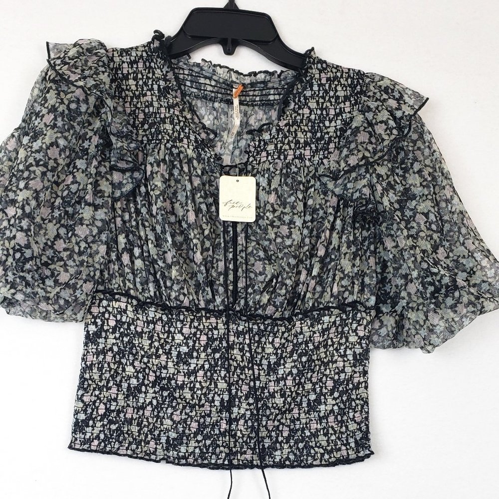 NWT Free People Beatrice Floral Top Puff Short Sleeves Split Neck Size: XS